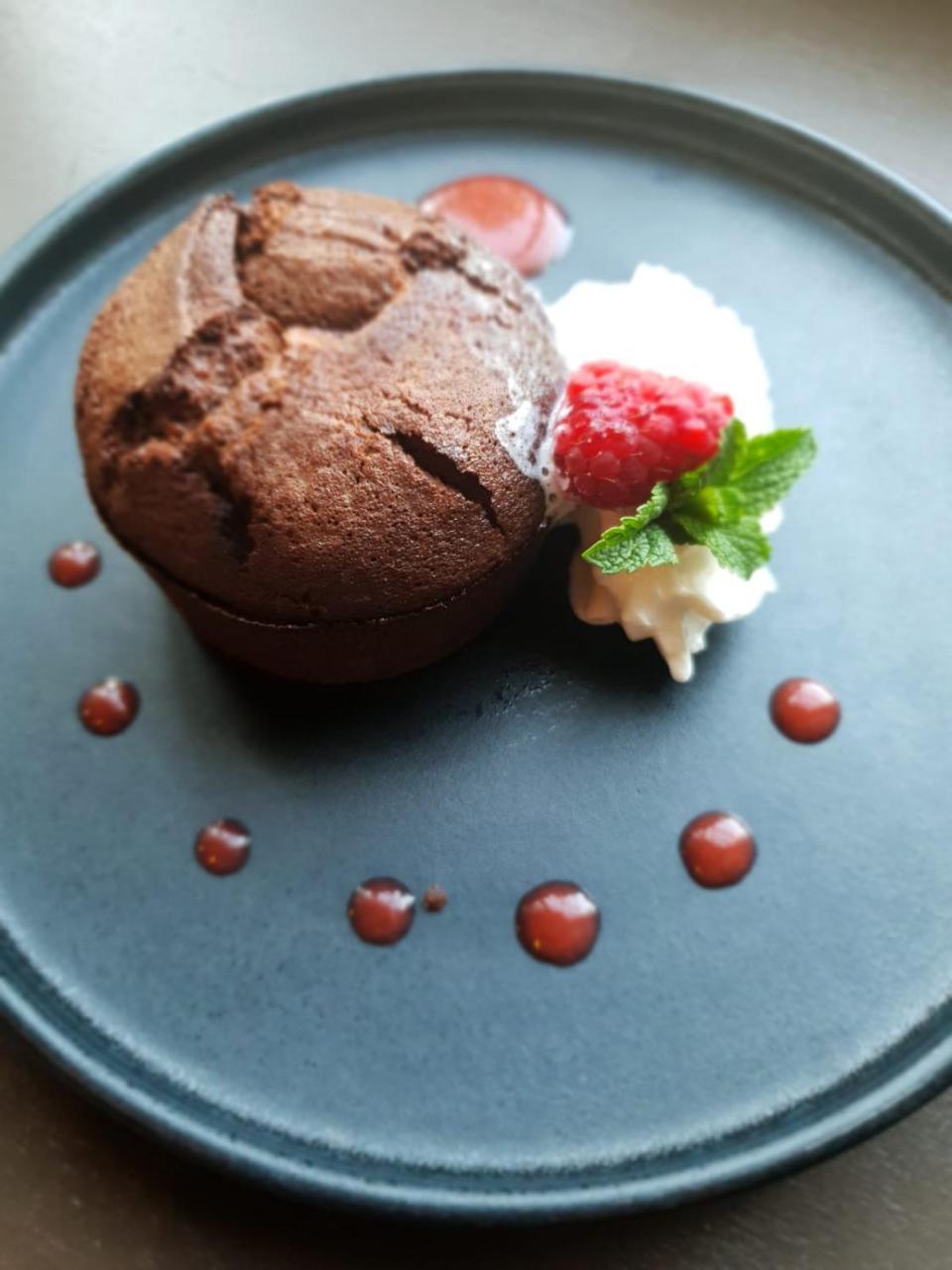 Hotel De La Gare - Restaurant Bistro Quai 永河畔拉罗什 外观 照片