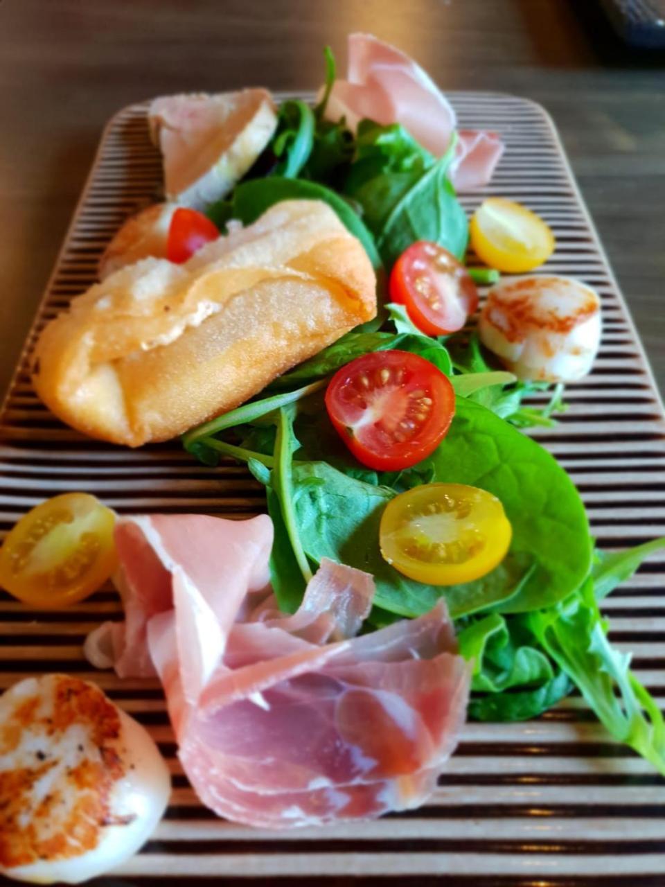 Hotel De La Gare - Restaurant Bistro Quai 永河畔拉罗什 外观 照片