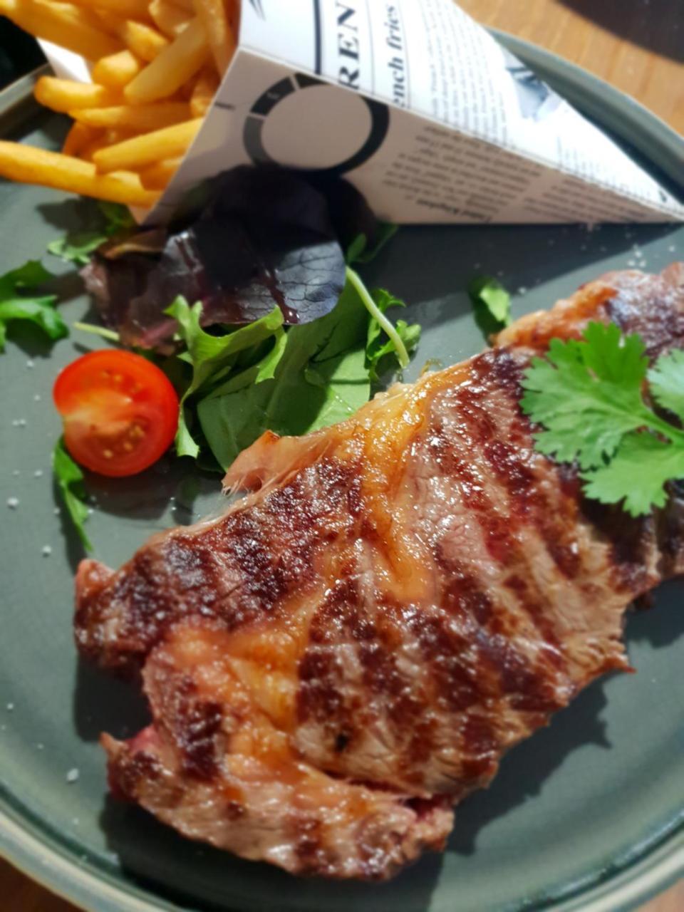 Hotel De La Gare - Restaurant Bistro Quai 永河畔拉罗什 外观 照片